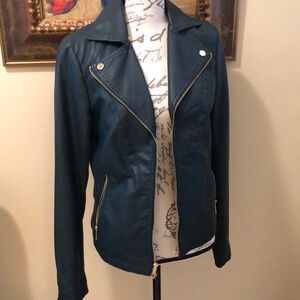 🌿Kenneth Cole Moto faux leather & ribbed fabric sleeves & sides zip up jacket